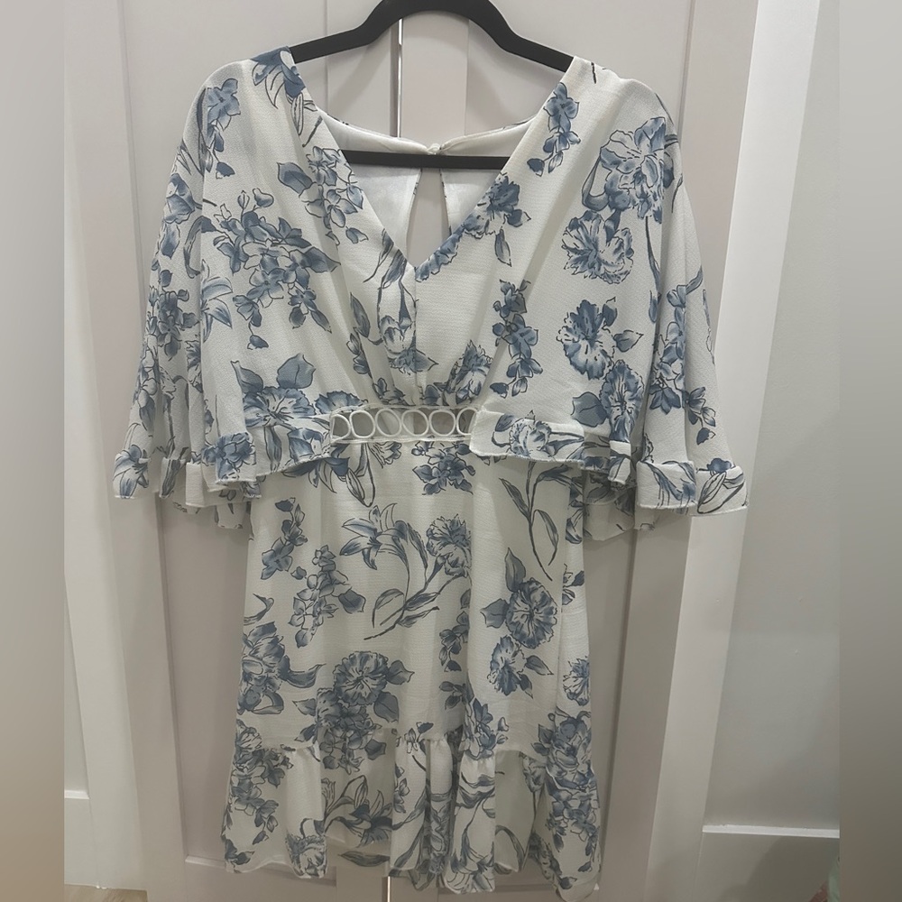 Floral Print Dress with Ruffle Sleeves